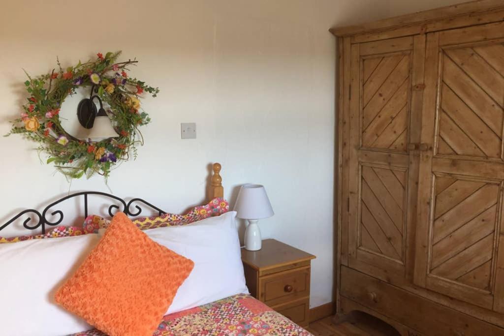 Red Stonecutters Cottage, Doolin Carrowauff Ngoại thất bức ảnh