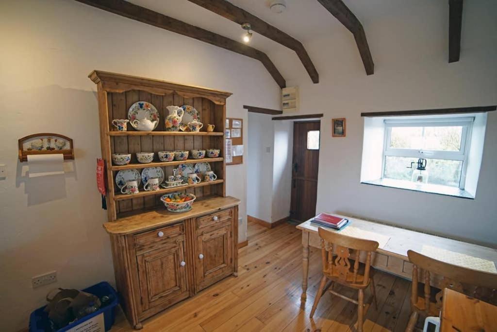 Red Stonecutters Cottage, Doolin Carrowauff Ngoại thất bức ảnh