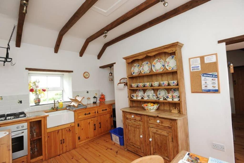Red Stonecutters Cottage, Doolin Carrowauff Ngoại thất bức ảnh